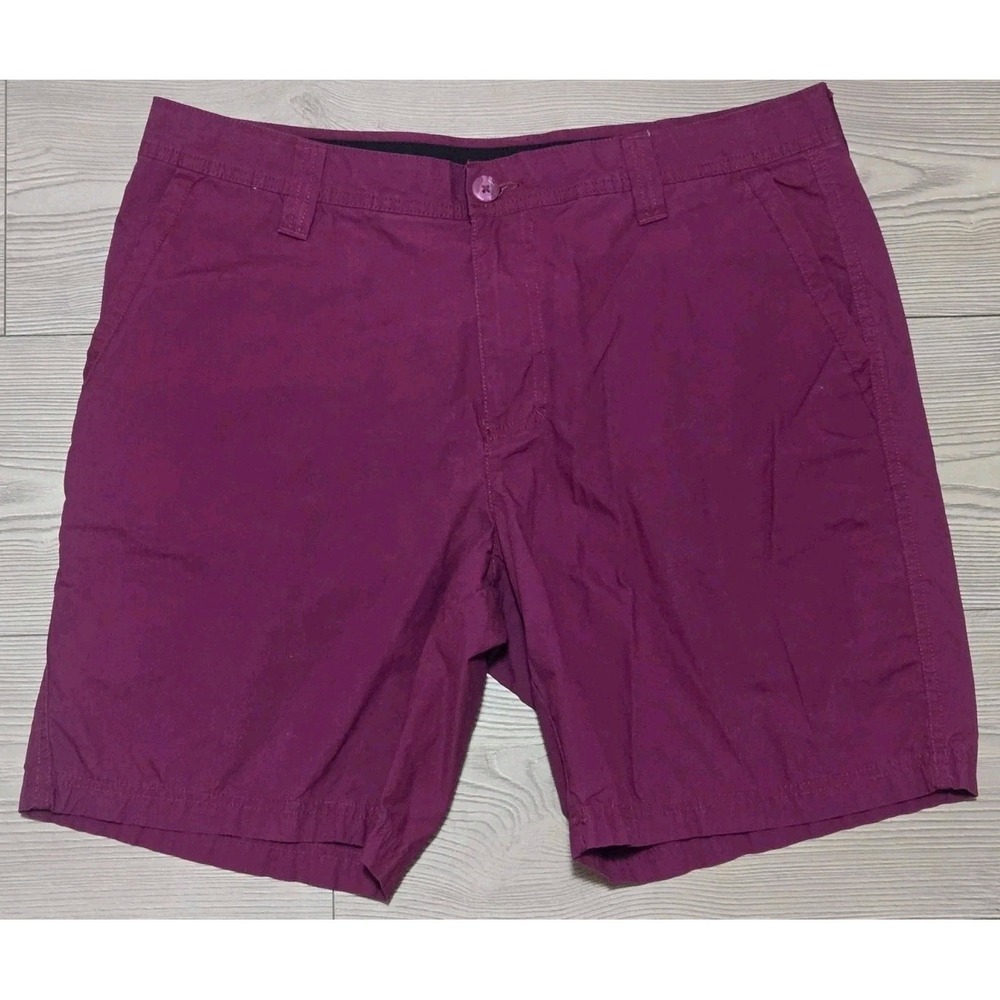 Columbia Shorts Golf Mens 34 X 8 Fuschia Purple Preppy Outdoors